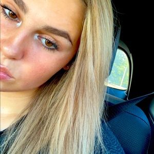 Meet your Posher, Michaela